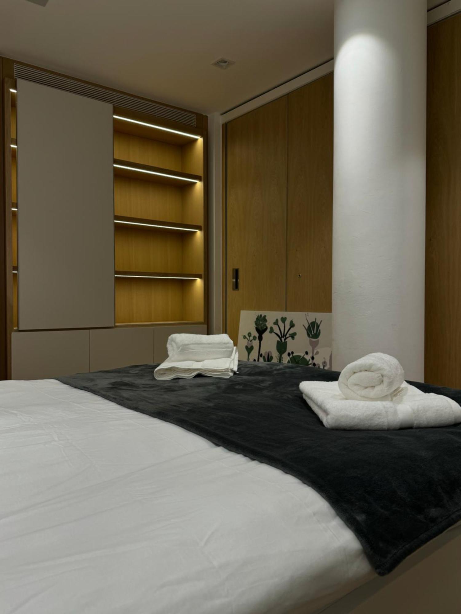 Spacious 3 Bedroom 3 Bathroom Near Tower Bridge Apartment