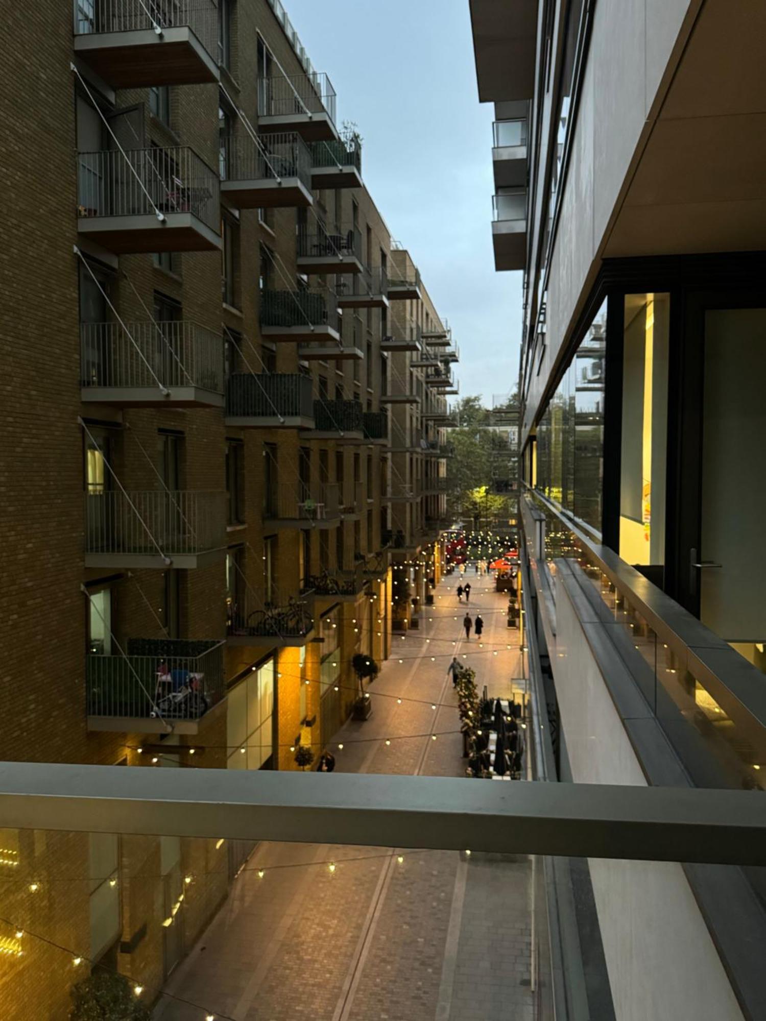 Spacious 3 Bedroom 3 Bathroom Near Tower Bridge Apartment *