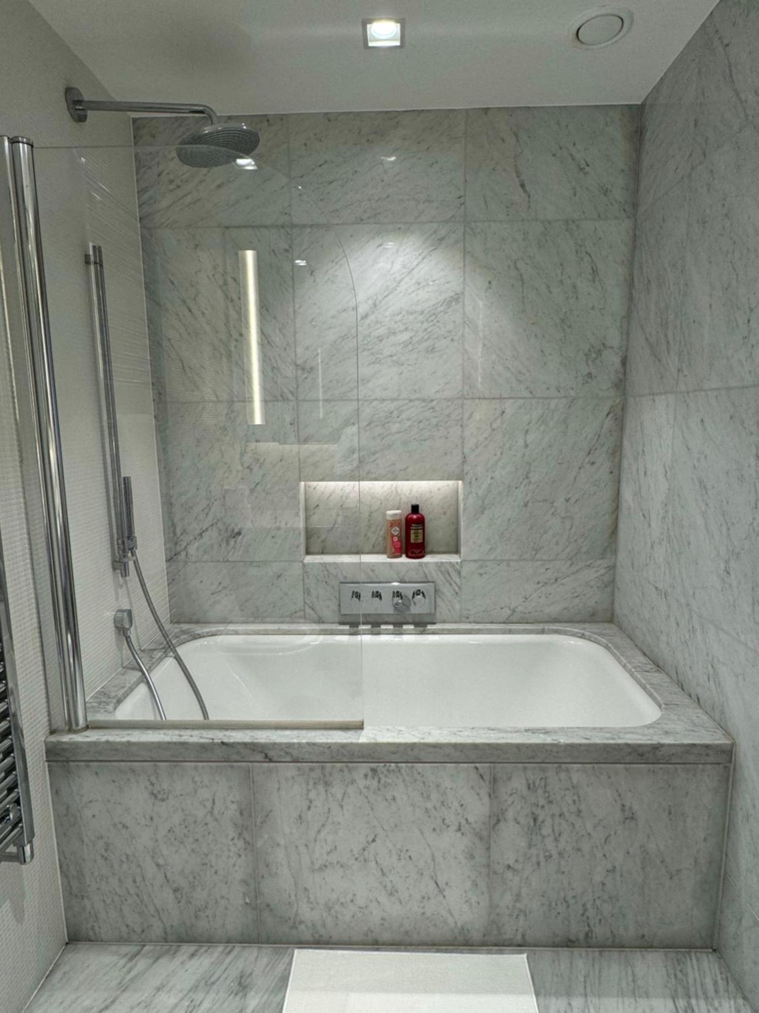 Spacious 3 Bedroom 3 Bathroom Near Tower Bridge *